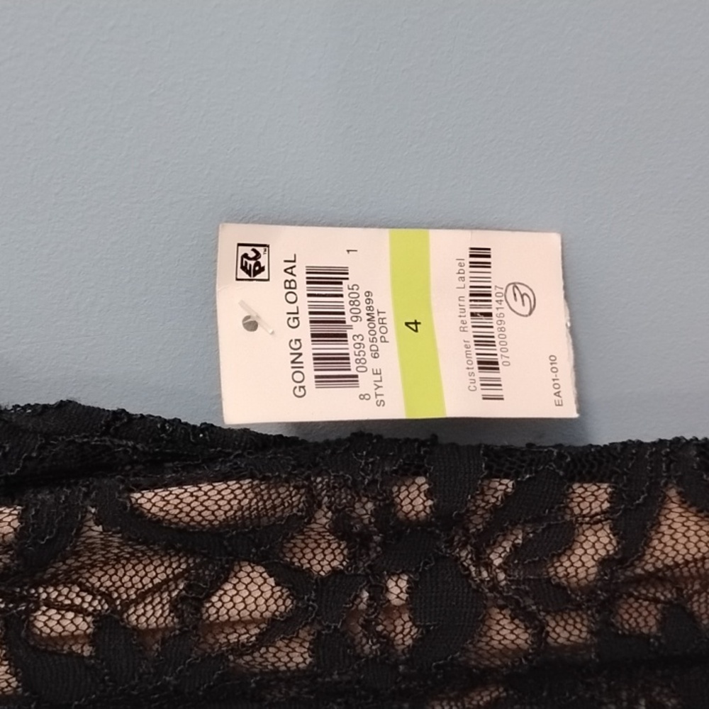NWT INC International Concepts Black Lace Overlay Size 4 - Picture 3 of 6